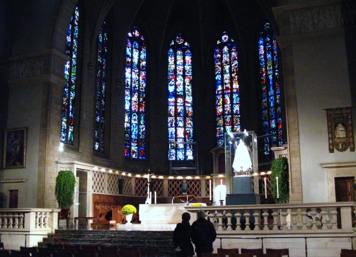 1023 LUX 2012 LMKathedrAltar