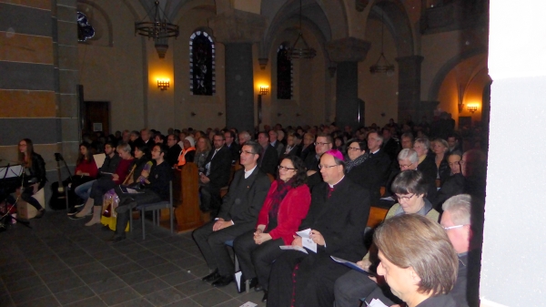 2015.12.2 HP SMB BenefizKonzert MY 2015 DiP PromiBesucher